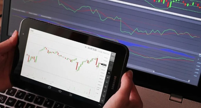 Manipulasi Bursa dan Mitos Ambang Lima Persen 