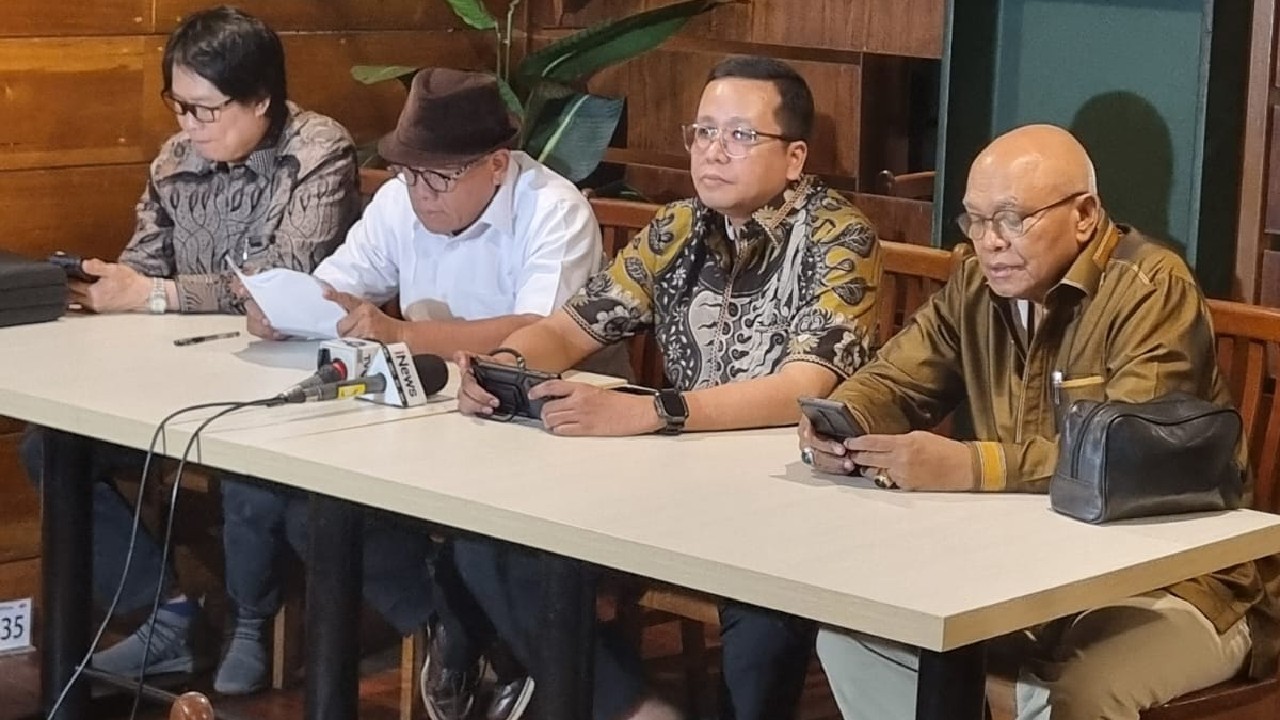 KOSMAK Adukan Jampidsus Kejaksaan ke Presiden atas Dugaan Penyalahgunaan Wewenang