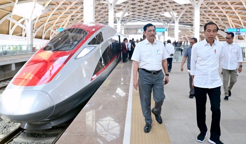 Presiden Lakukan Uji Coba Kereta Cepat Jakarta-Bandung