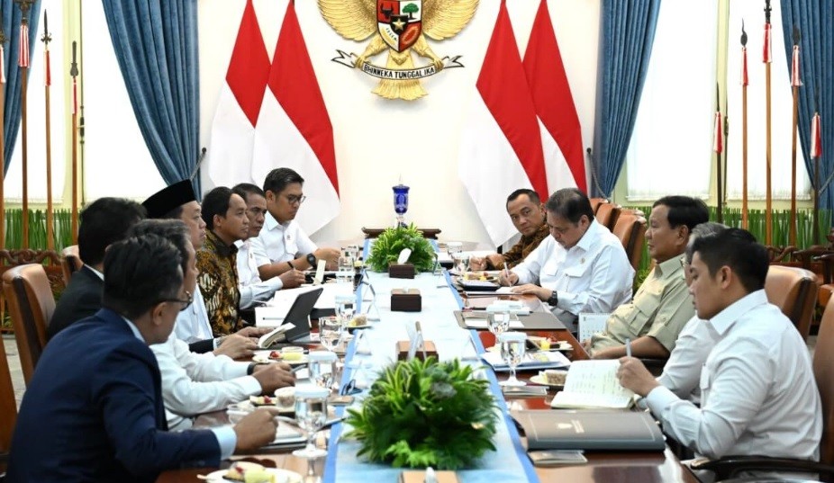 Rapat Terbatas di Istana, Presiden Tekankan Percepatan Program Prioritas Nasional