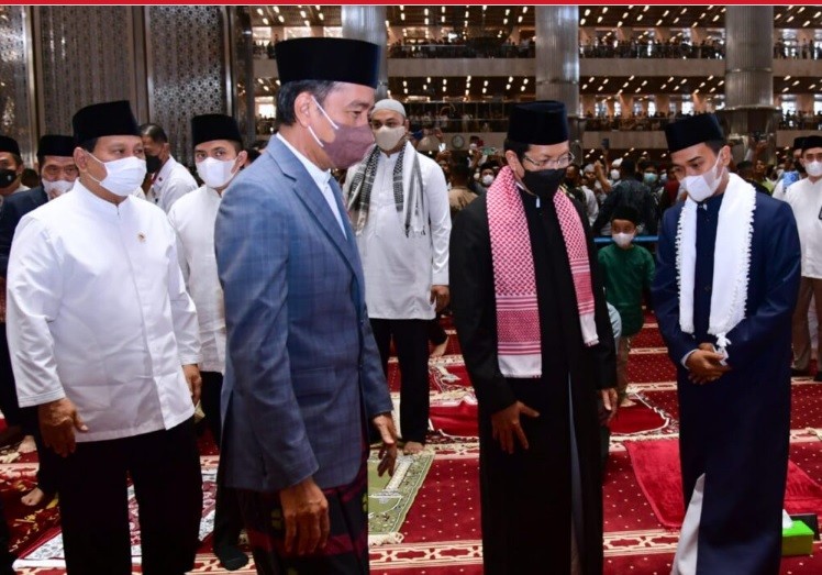 Presiden Tunaikan Salat Iduladha 1443 H di Masjid Istiqlal