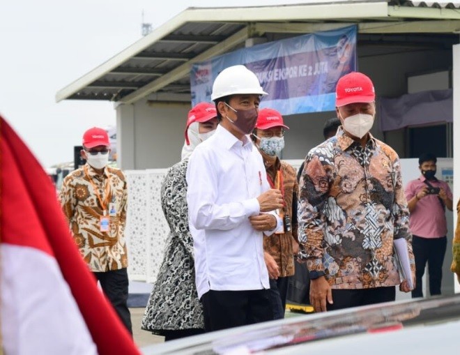 Presiden Apresiasi Kualitas SDM Indonesia dalam Produksi Mobil Ekspor