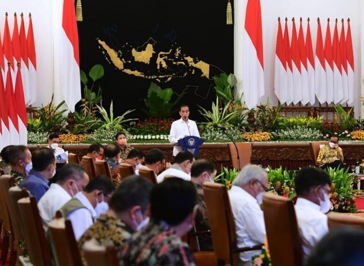 Presiden Sampaikan Enam Arahan dalam Sidang Kabinet Paripurna