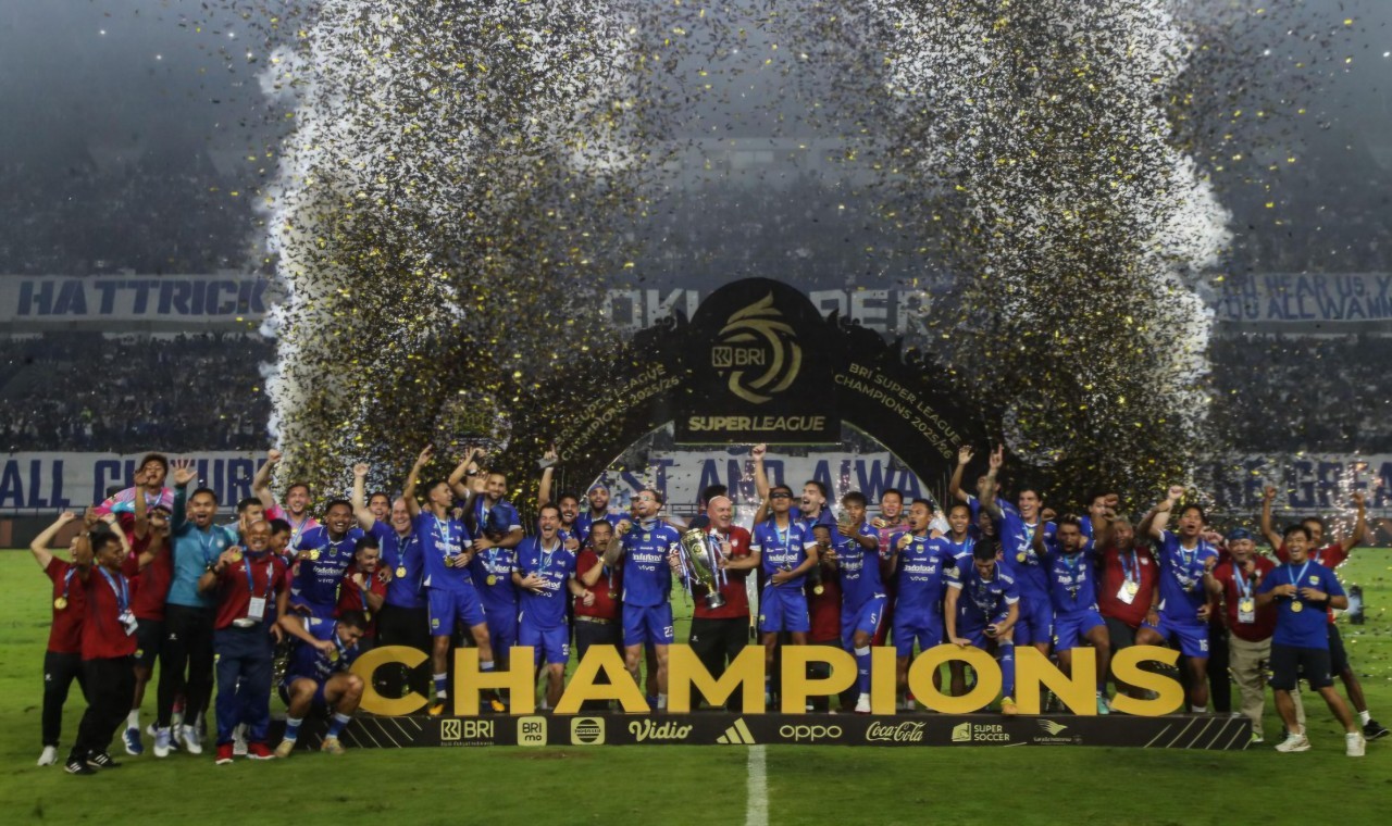 Persib Bandung Dominasi Liga Indonesia, Tiga Kali Beruntun Angkat Trofi Juara IMG-20260523-WA0152.jpg
